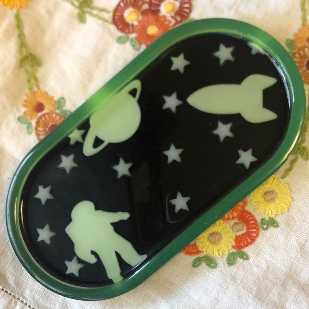 Handmade glow in the dark resin tray